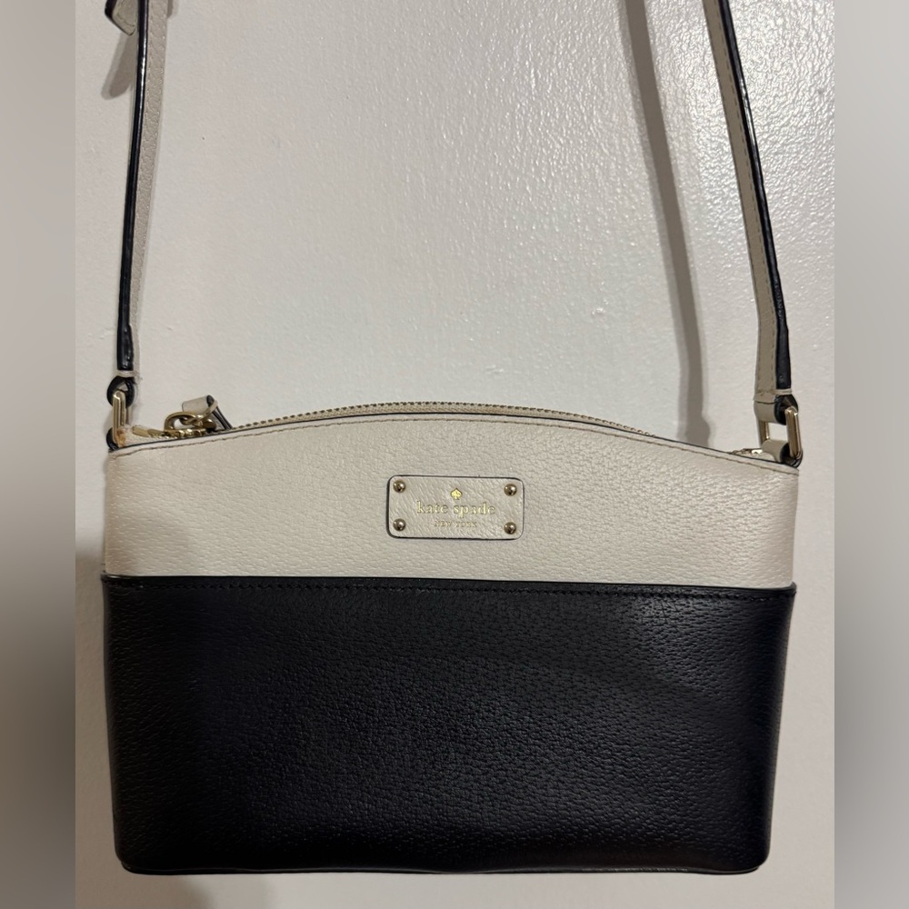 Kate Spade Grove Street Millie Black and Cream Crossbody Bag